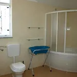House In With Terrace, Air Conditioning, Wifi, Washing Machine Vakantiehuis