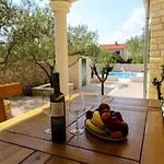 House In With Terrace, Air Conditioning, Wifi, Washing Machine * Drage