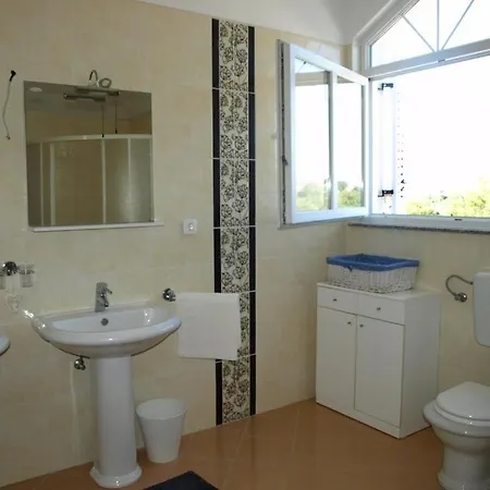 Vakantiehuis House In With Terrace, Air Conditioning, Wifi, Washing Machine *